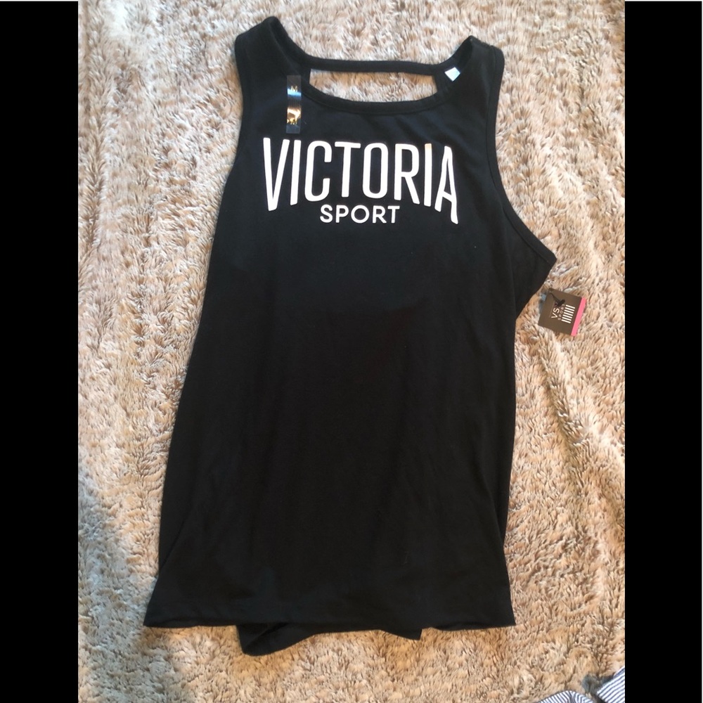 NWT vs sport tank